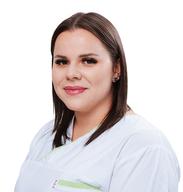 Bc. Natália Švelanová 1 Žena v bielom lekárskom plášti.