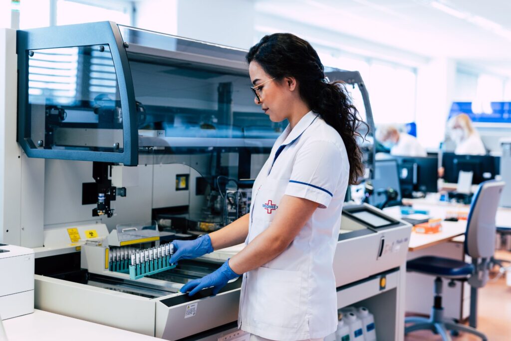 Providers 2 Laboratórna práca s vzorkami.